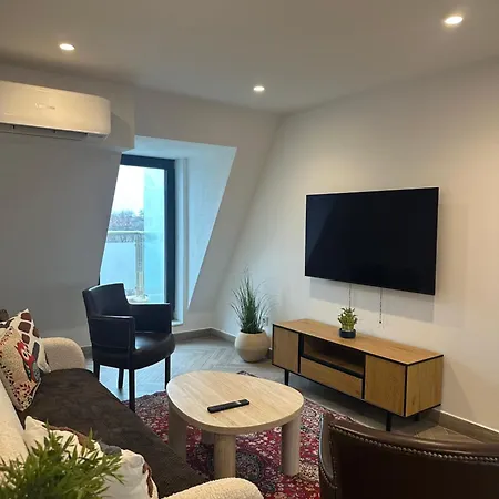 Sky View Terrace Center Free Parking * 鲁塞
